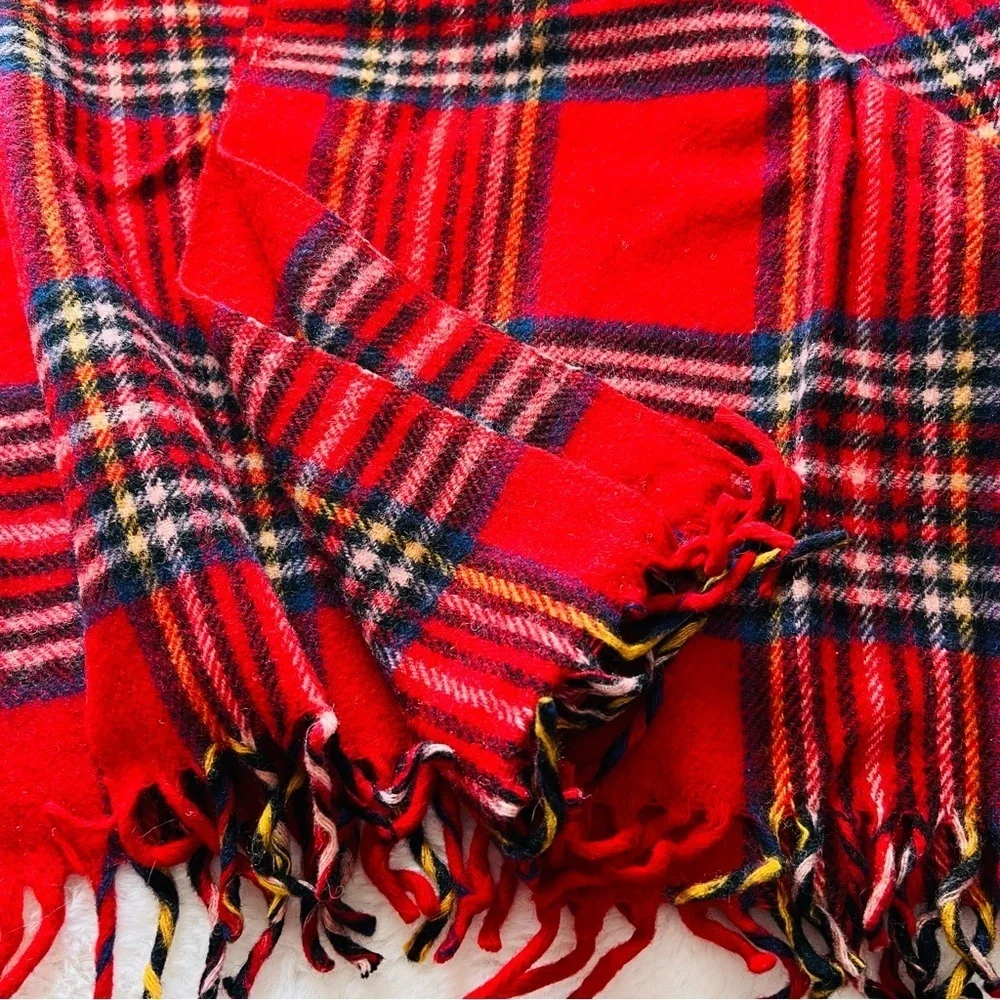 Faribo 100% Wool Throw Blanket - Traditional Red Plaid / Tartan Design - Fringed